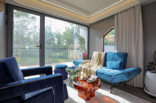 R38 Beehive Flagship balcony view - outdoor space overlooking scenery